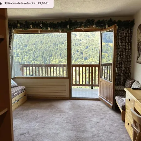 With Balcony 2 Steps From The Slopes * Les Allues